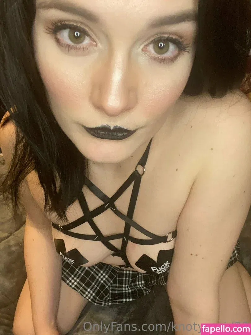 scarlottnyx22 Onlyfans Photo Gallery 