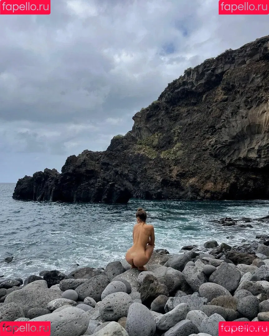 Itsochepel Onlyfans Photo Gallery 