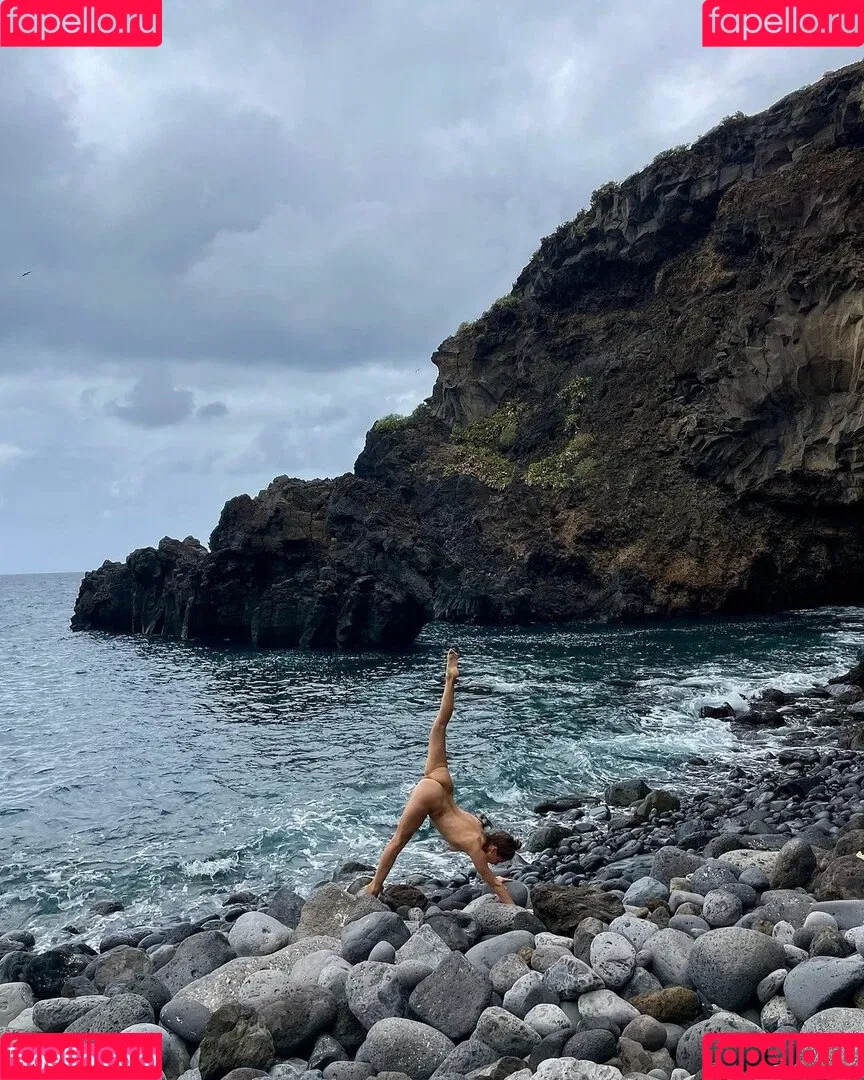 Itsochepel Onlyfans Photo Gallery 