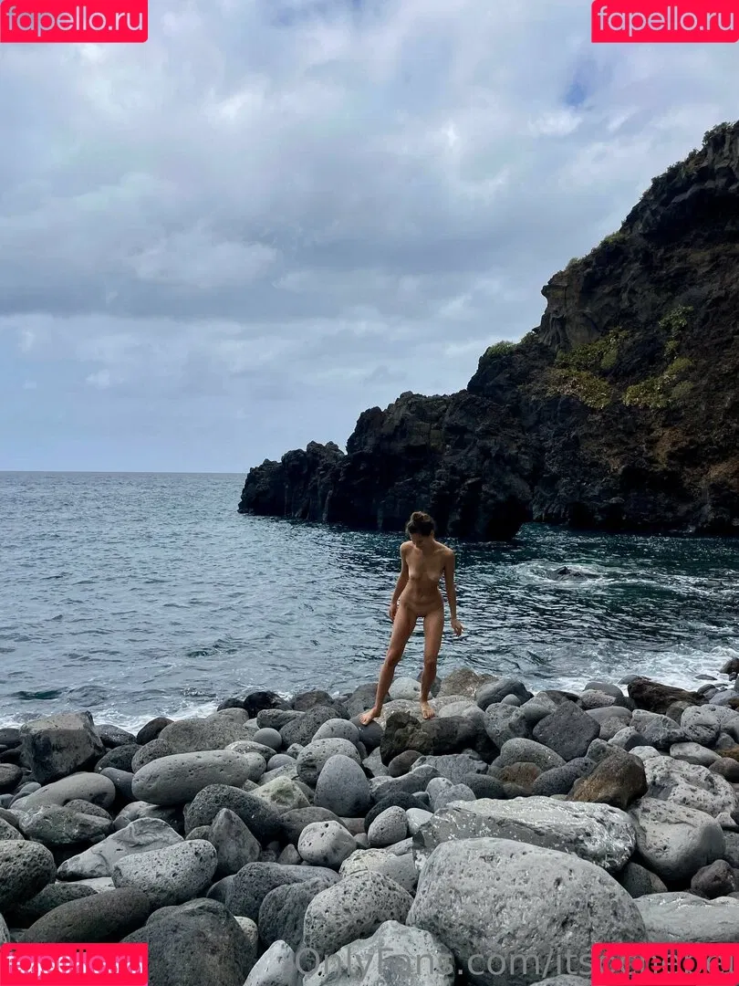Itsochepel Onlyfans Photo Gallery 