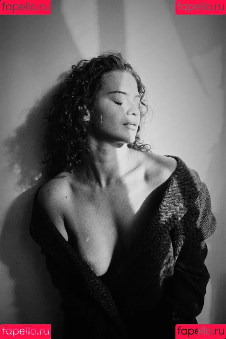 Itsochepel Onlyfans Photo Gallery 