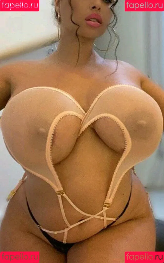 Linda Adams Onlyfans Photo Gallery 