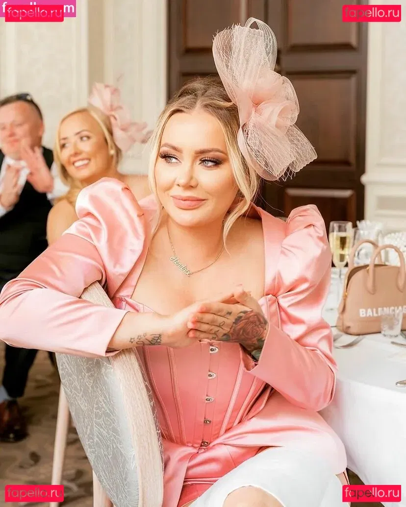 Chelsea Ferguson Onlyfans Photo Gallery 