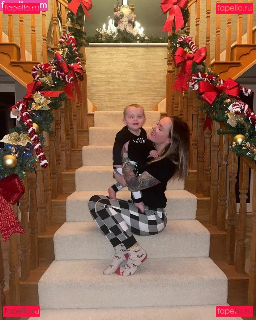 Chelsea Ferguson Onlyfans Photo Gallery 