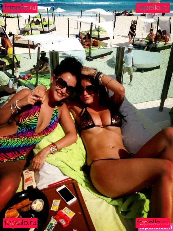 Chelsea Ferguson Onlyfans Photo Gallery 