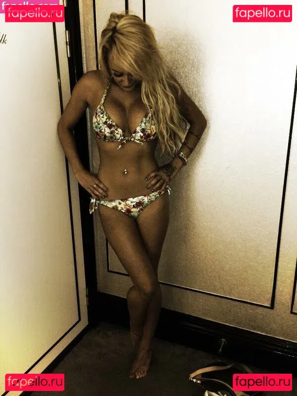 Chelsea Ferguson Onlyfans Photo Gallery 