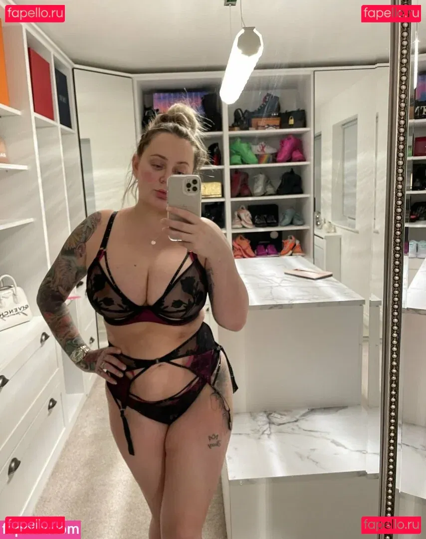 Chelsea Ferguson Onlyfans Photo Gallery 
