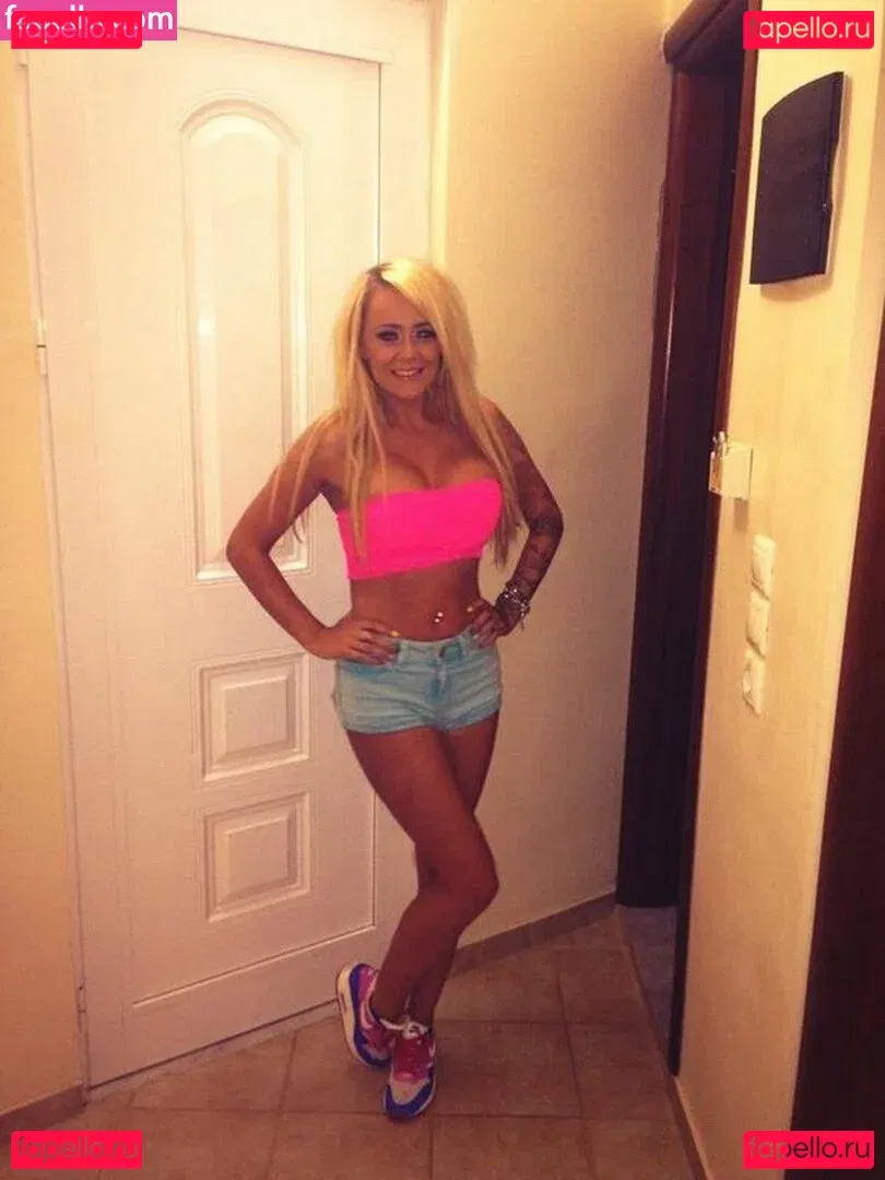 Chelsea Ferguson Onlyfans Photo Gallery 