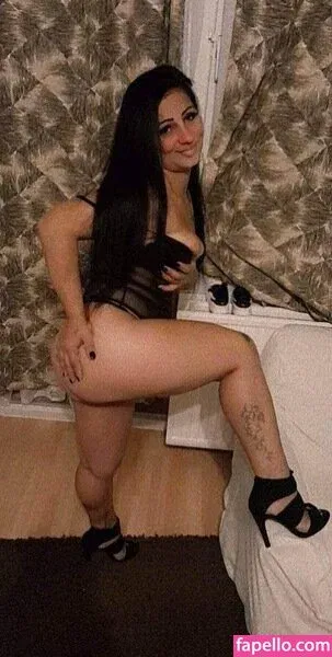 Sexi Gypsy Onlyfans Photo Gallery 