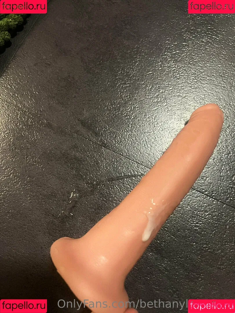 bethanylouwhoo Onlyfans Photo Gallery 