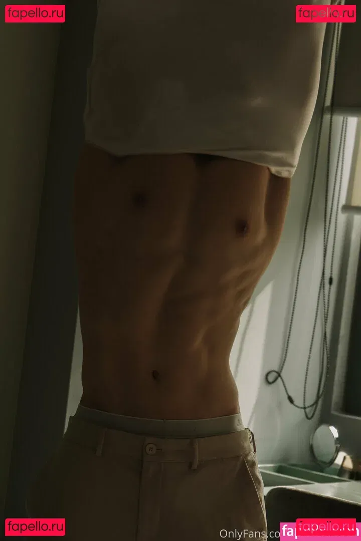 thetcornervn Onlyfans Photo Gallery 