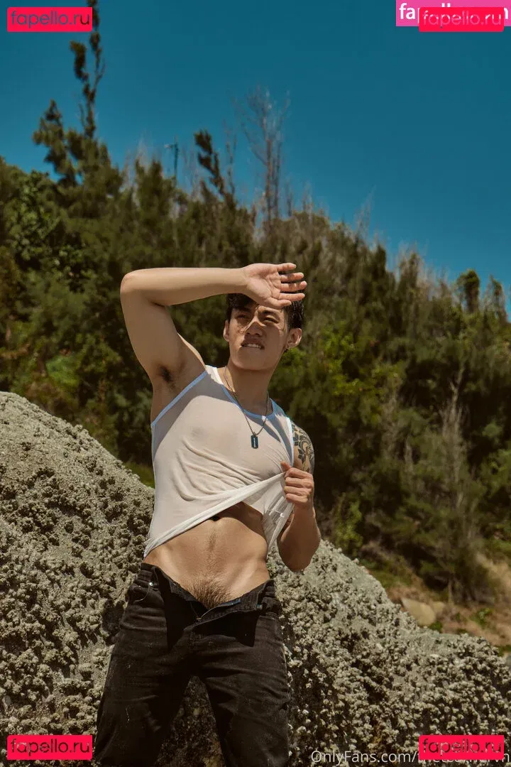 thetcornervn Onlyfans Photo Gallery 