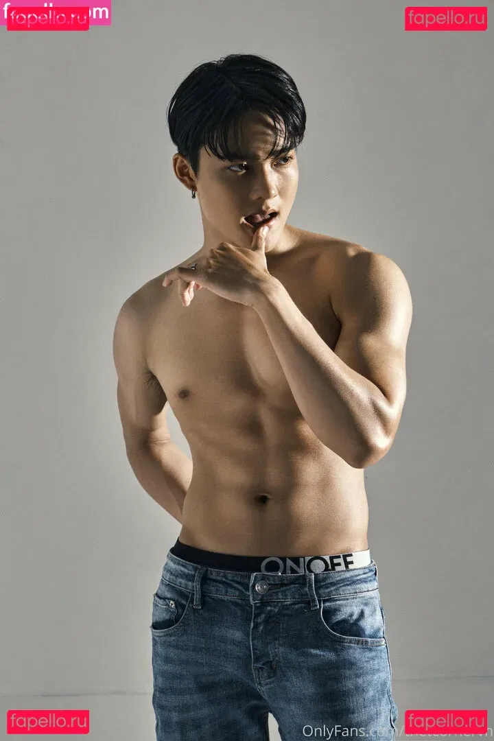 thetcornervn Onlyfans Photo Gallery 