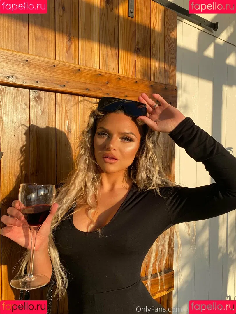 itshannahsworldd Onlyfans Photo Gallery 