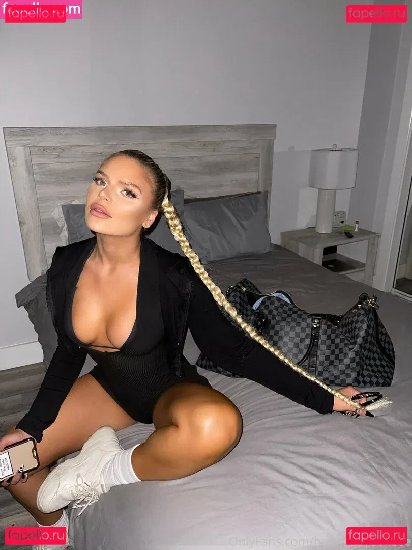 itshannahsworldd Onlyfans Photo Gallery 