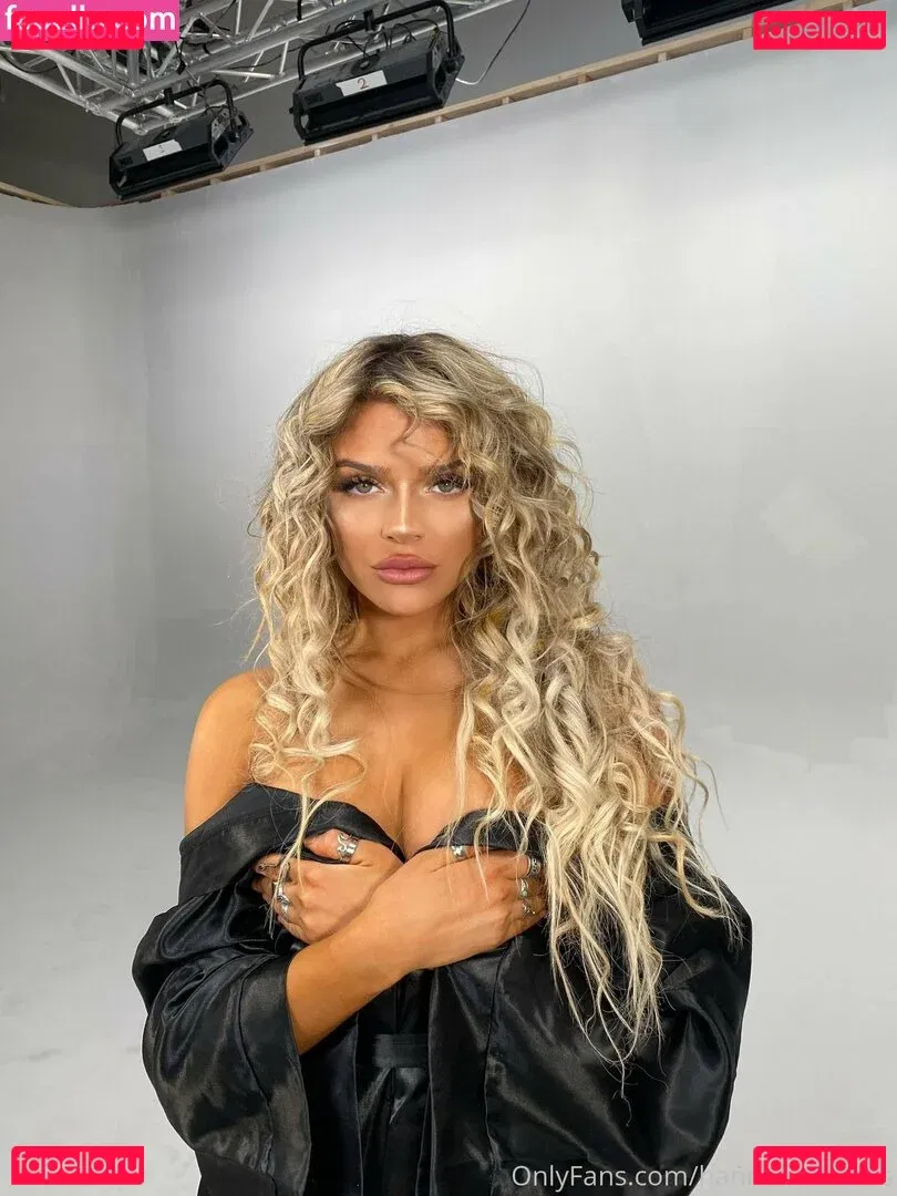 itshannahsworldd Onlyfans Photo Gallery 