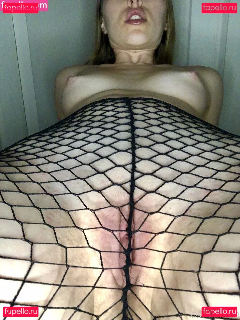 seramoon Onlyfans Photo Gallery 