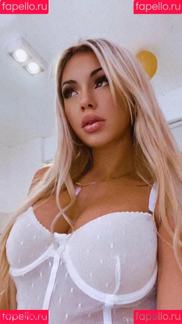 itslolaxo Onlyfans Photo Gallery 
