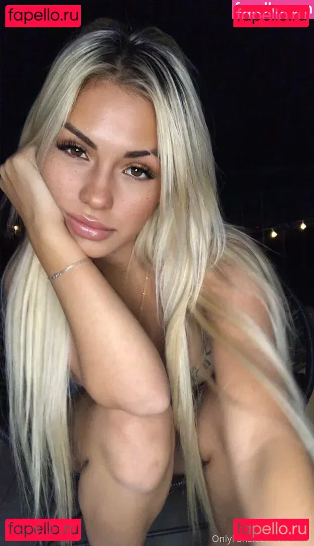 itslolaxo Onlyfans Photo Gallery 