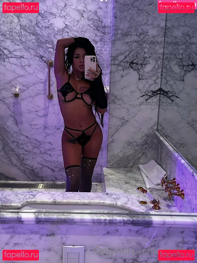 itslolaxo Onlyfans Photo Gallery 