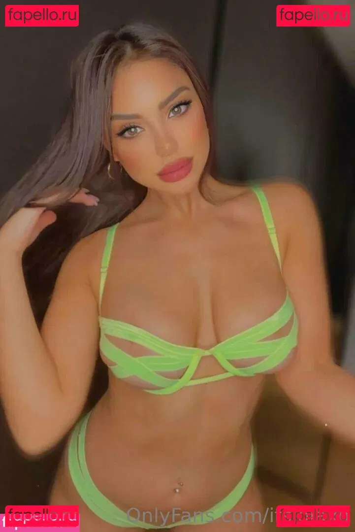 itslolaxo Onlyfans Photo Gallery 