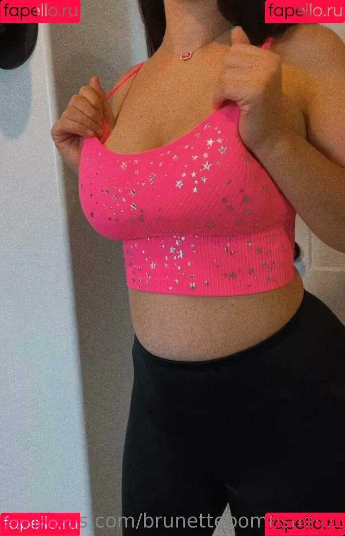 brunettebombshell13 Onlyfans Photo Gallery 