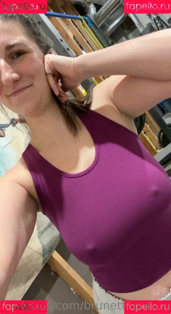 brunettebombshell13 Onlyfans Photo Gallery 
