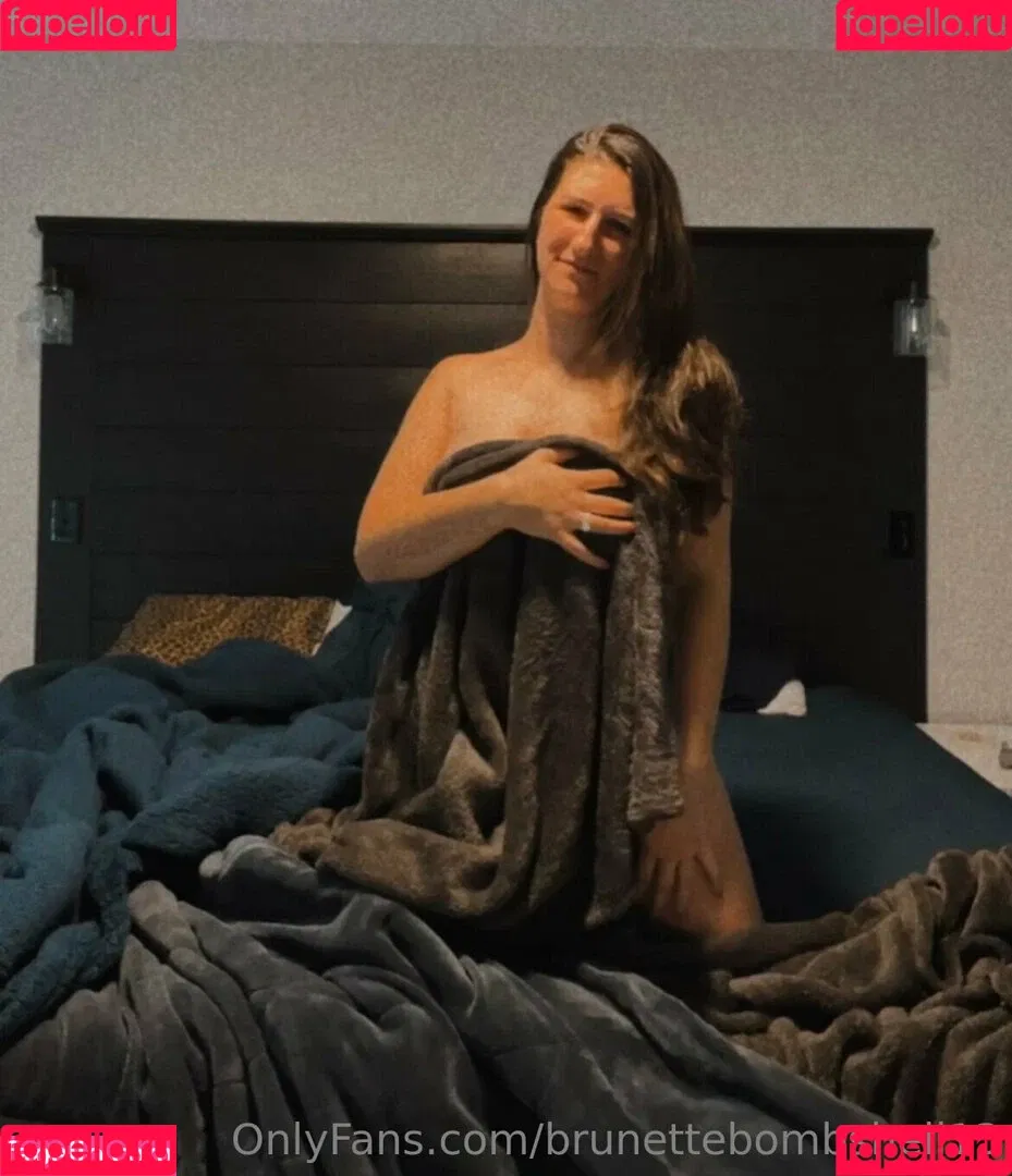 brunettebombshell13 Onlyfans Photo Gallery 