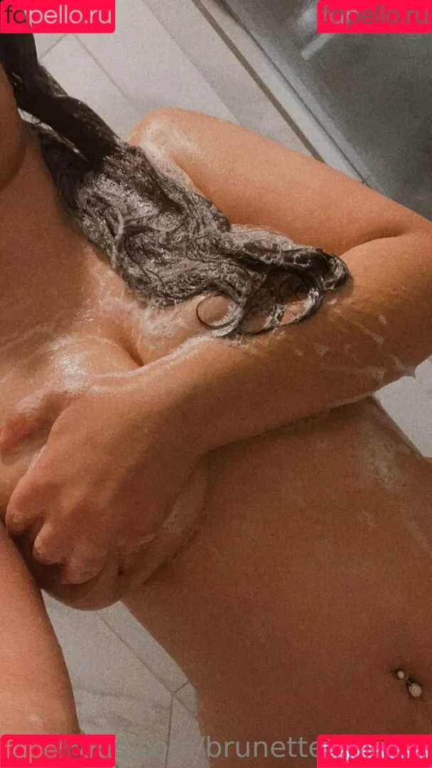 brunettebombshell13 Onlyfans Photo Gallery 