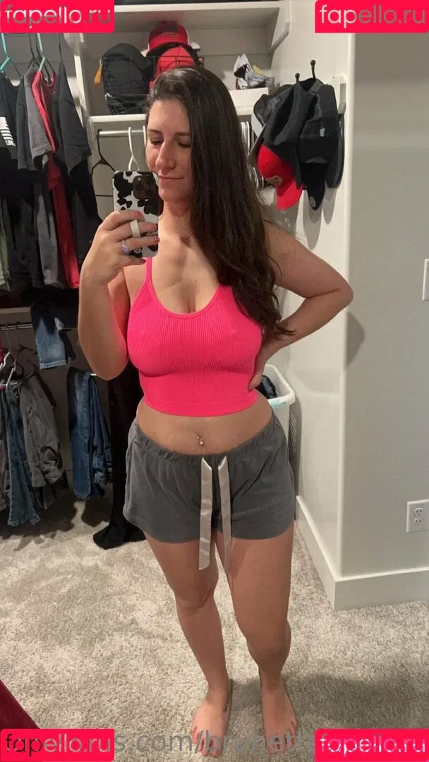 brunettebombshell13 Onlyfans Photo Gallery 