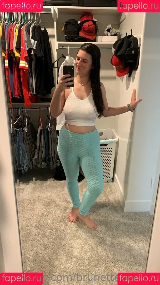 brunettebombshell13 Onlyfans Photo Gallery 
