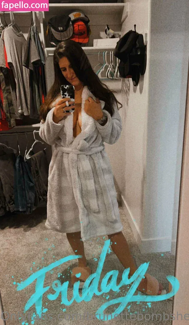 brunettebombshell13 Onlyfans Photo Gallery 