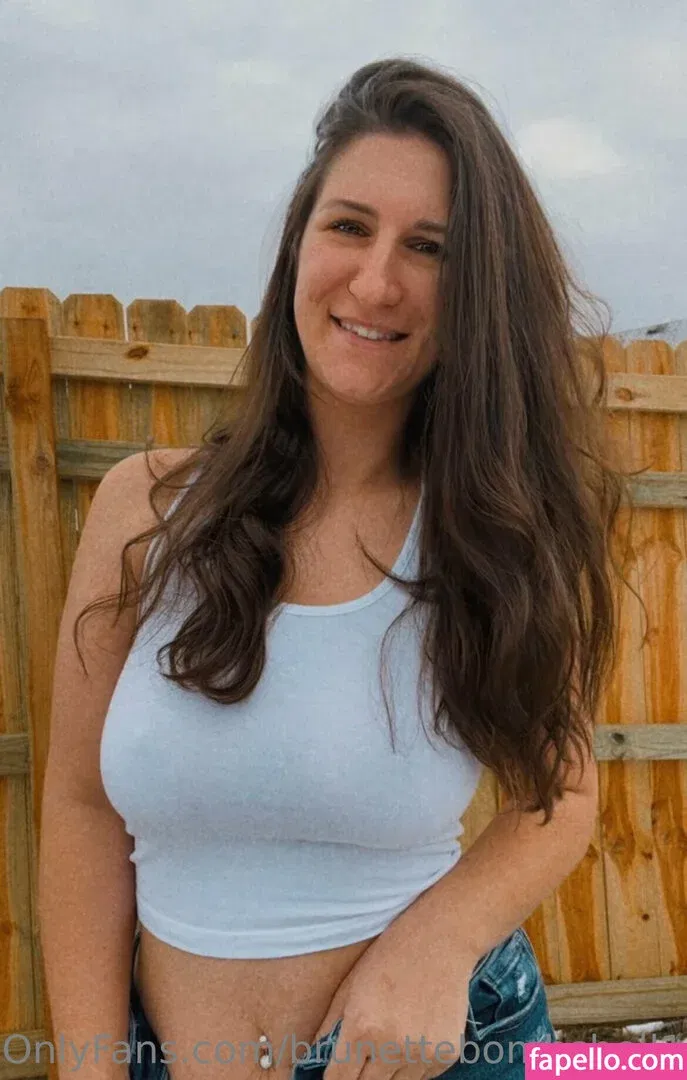 brunettebombshell13 Onlyfans Photo Gallery 