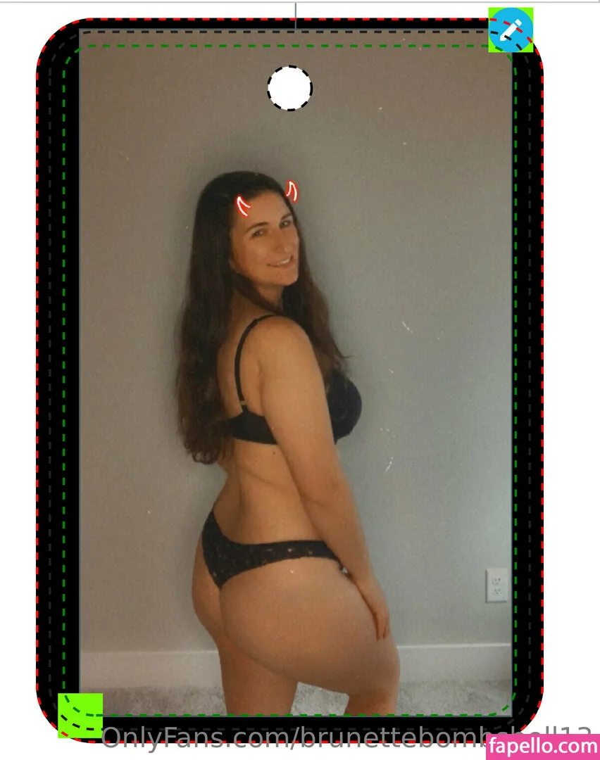 brunettebombshell13 Onlyfans Photo Gallery 