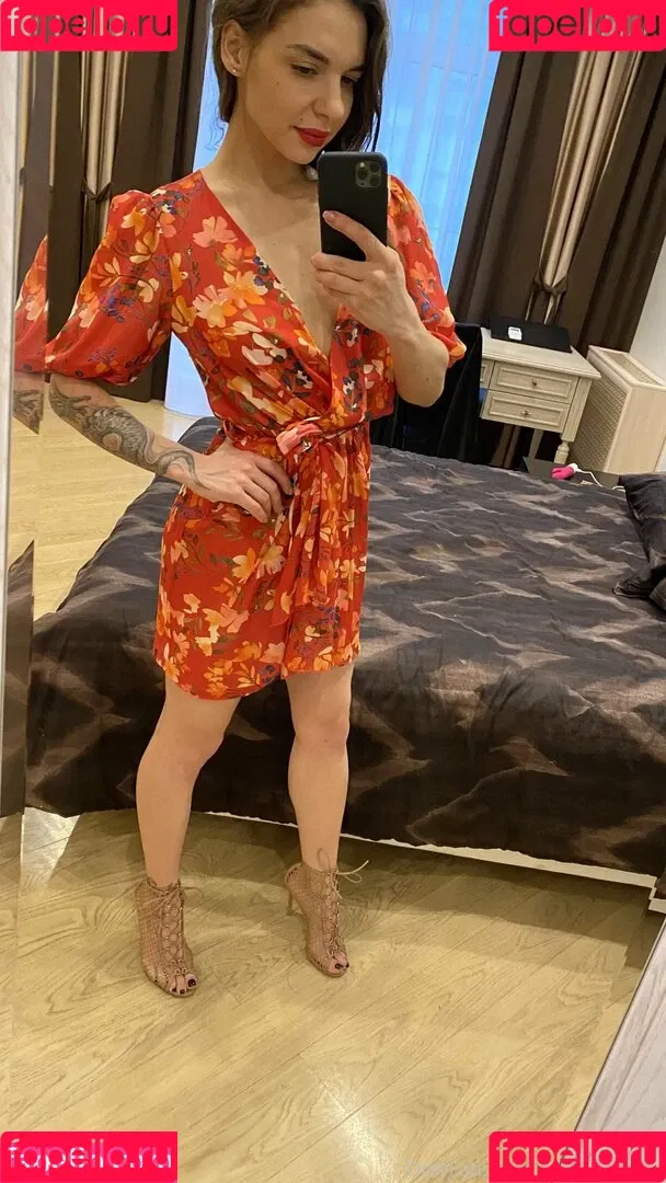 alinahenessy Onlyfans Photo Gallery 