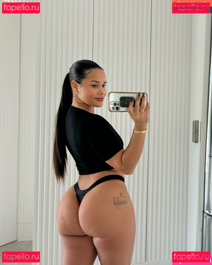katyaelise Nude Onlyfans Photo 3
