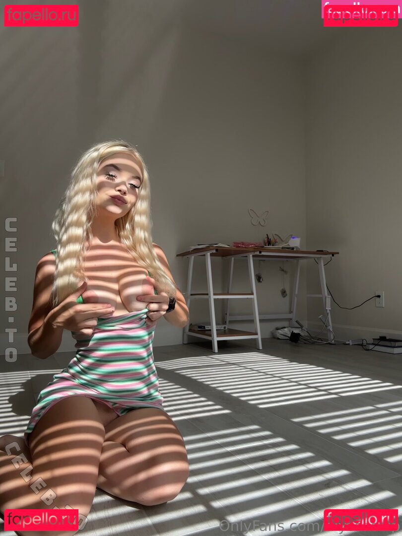 alyssa9 / alyssacream / alyssalynch Nude Onlyfans Photo 24