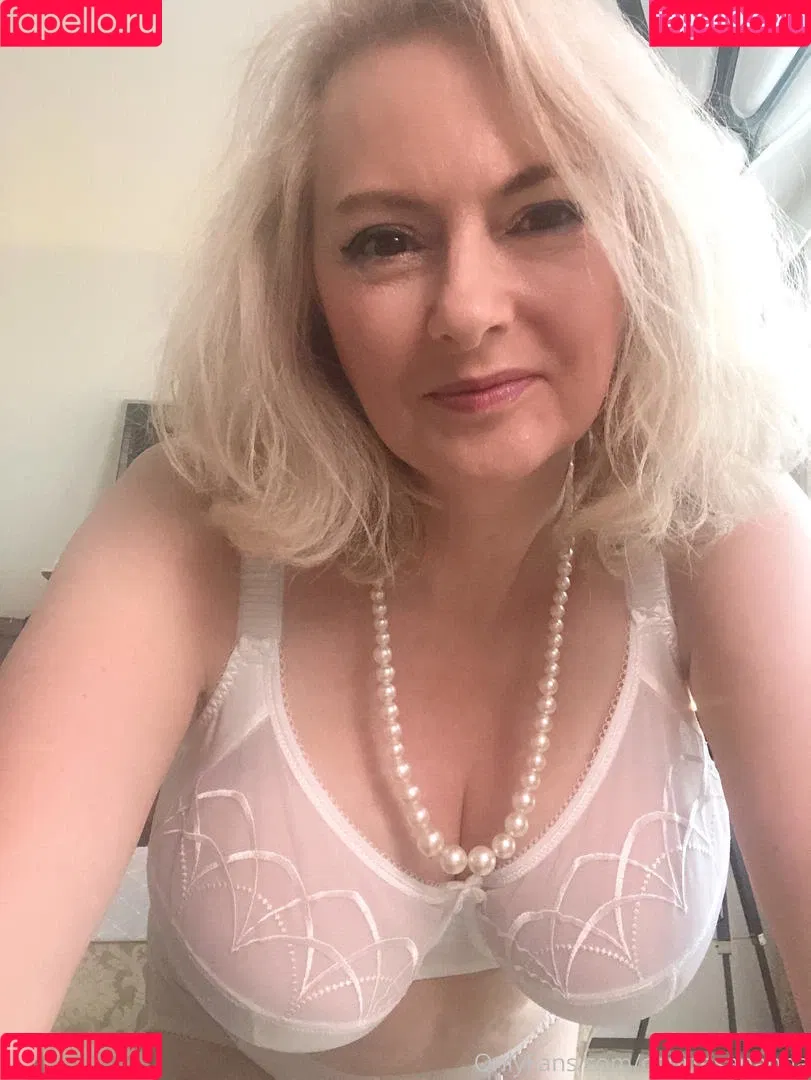 courtesananna Onlyfans Photo Gallery 