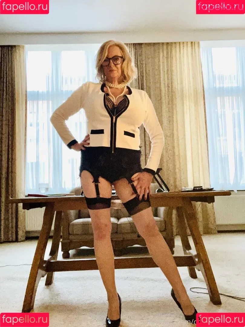 courtesananna Onlyfans Photo Gallery 