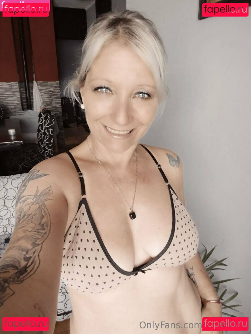 arnikalou / arniko3 Nude Onlyfans Photo 19