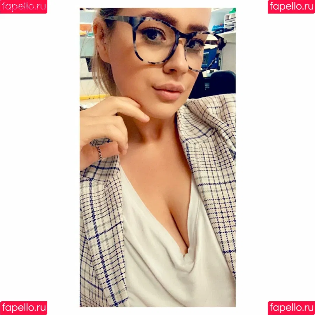 Kathryn Onlyfans Photo Gallery 