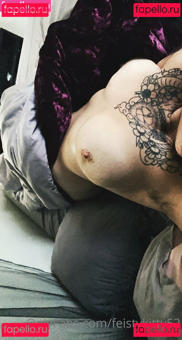 feistykitty52 / lunakitty13 Nude Onlyfans Photo 24