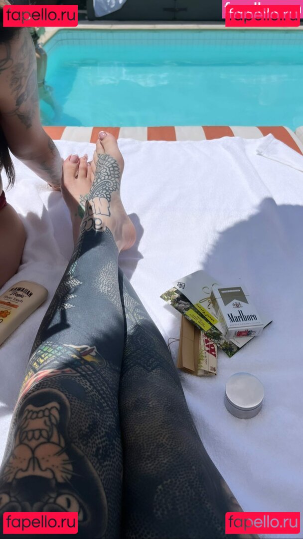GraceNeutral Nude Onlyfans Photo 29