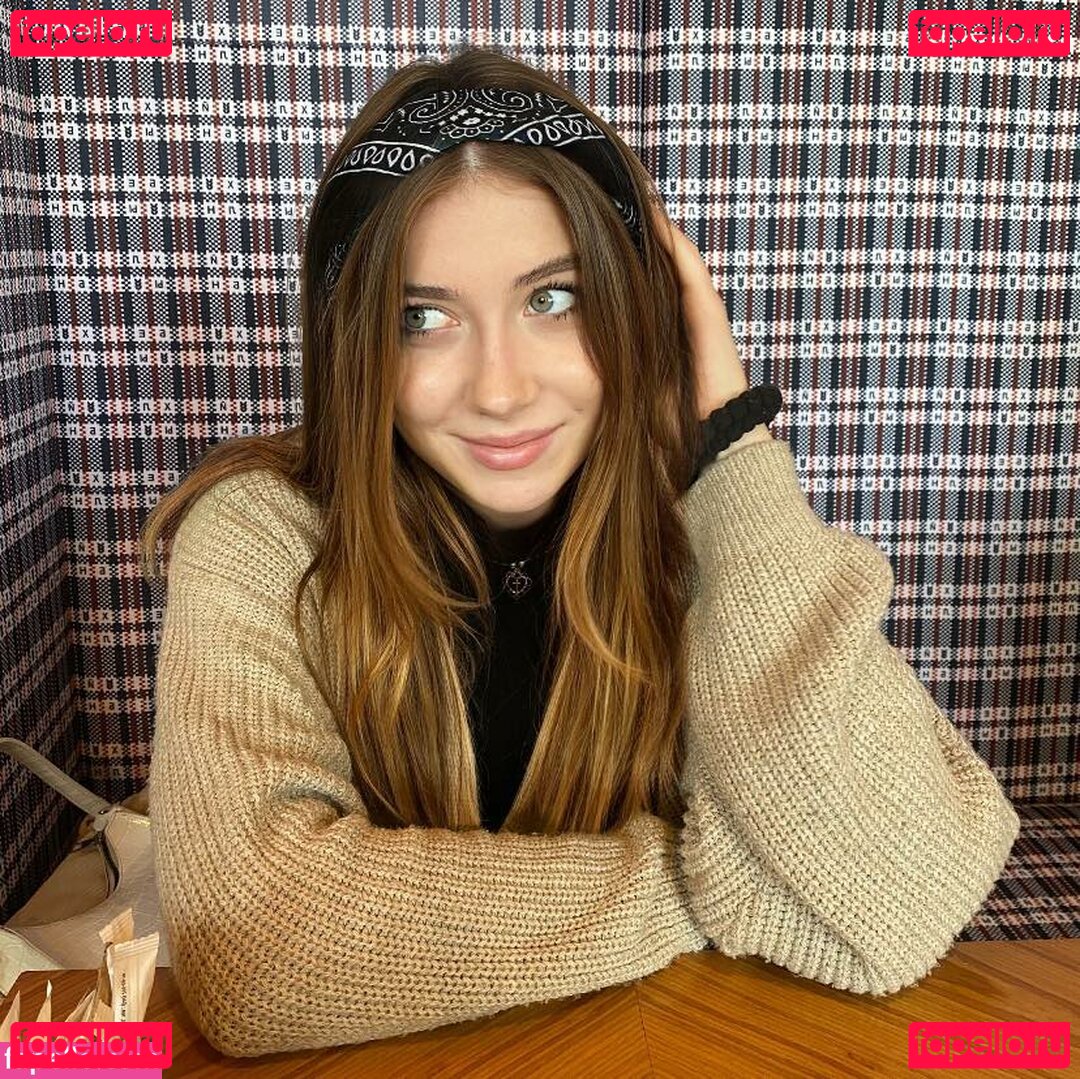 Ukrainian Girls / _bro_ks_ / byczkasarnenska / cute_booty_sport_vip1 Nude Onlyfans Photo 24