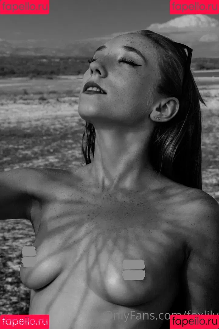 foxlily Onlyfans Photo Gallery 