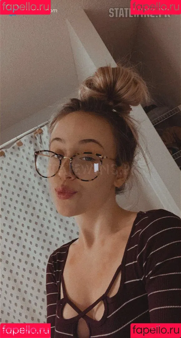 Olive Elaine Onlyfans Photo Gallery 