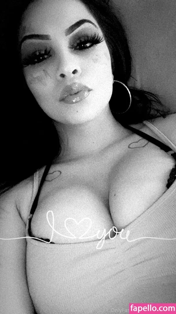 venuschula Onlyfans Photo Gallery 