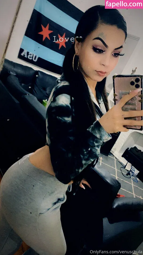 venuschula Onlyfans Photo Gallery 
