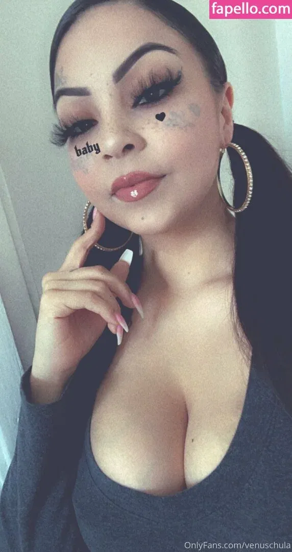 venuschula Onlyfans Photo Gallery 