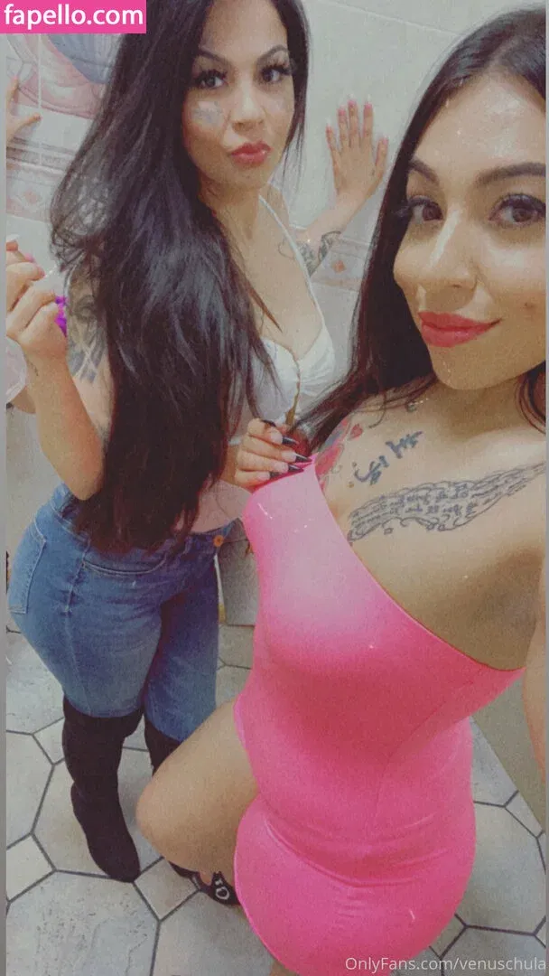 venuschula Onlyfans Photo Gallery 